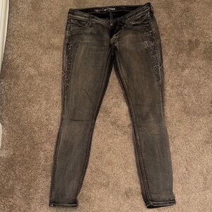 Gray ankle jeans with bling